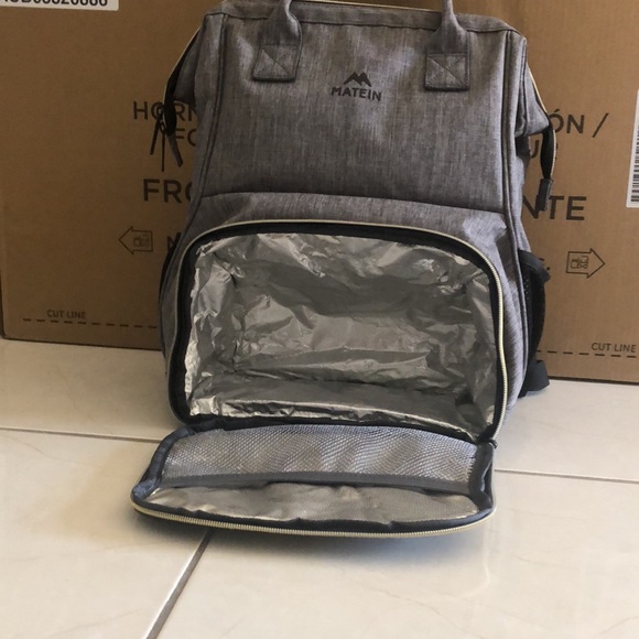 Backpack - Picture 2 of 4